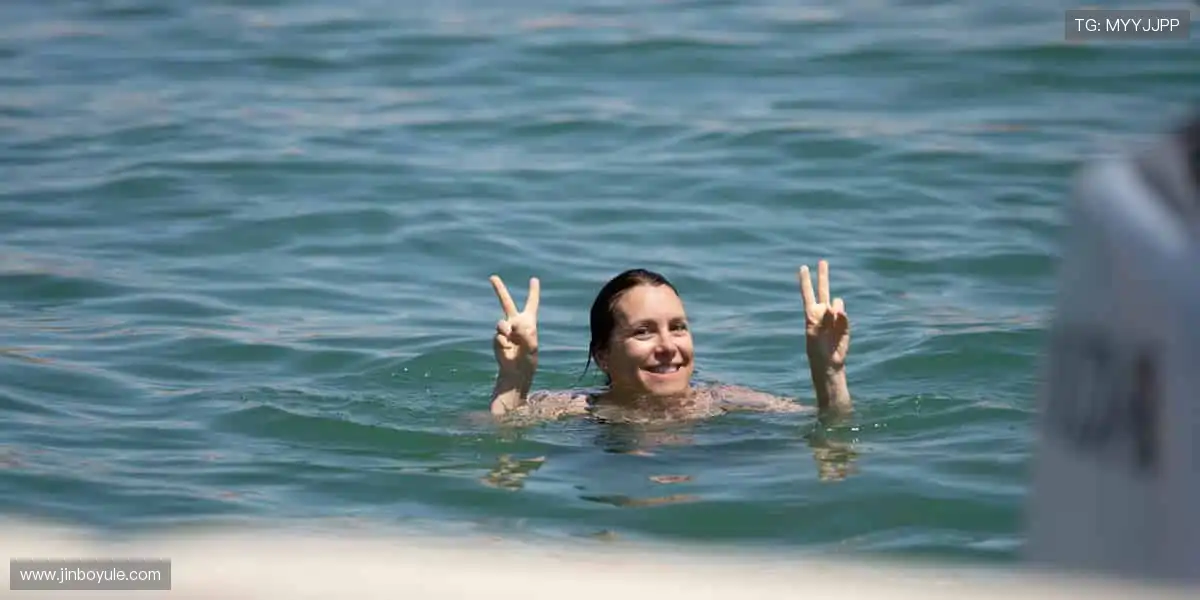 🎯球迷专属,正品周边一键直达!👕